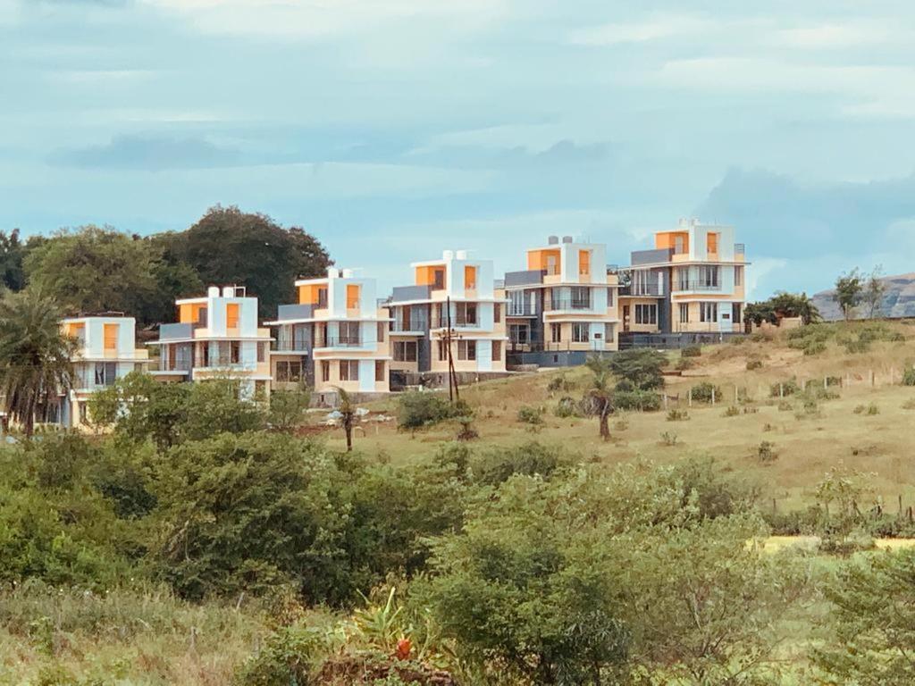 Royal Meadows Igatpuri 2Bhk Poolside Villa Экстерьер фото