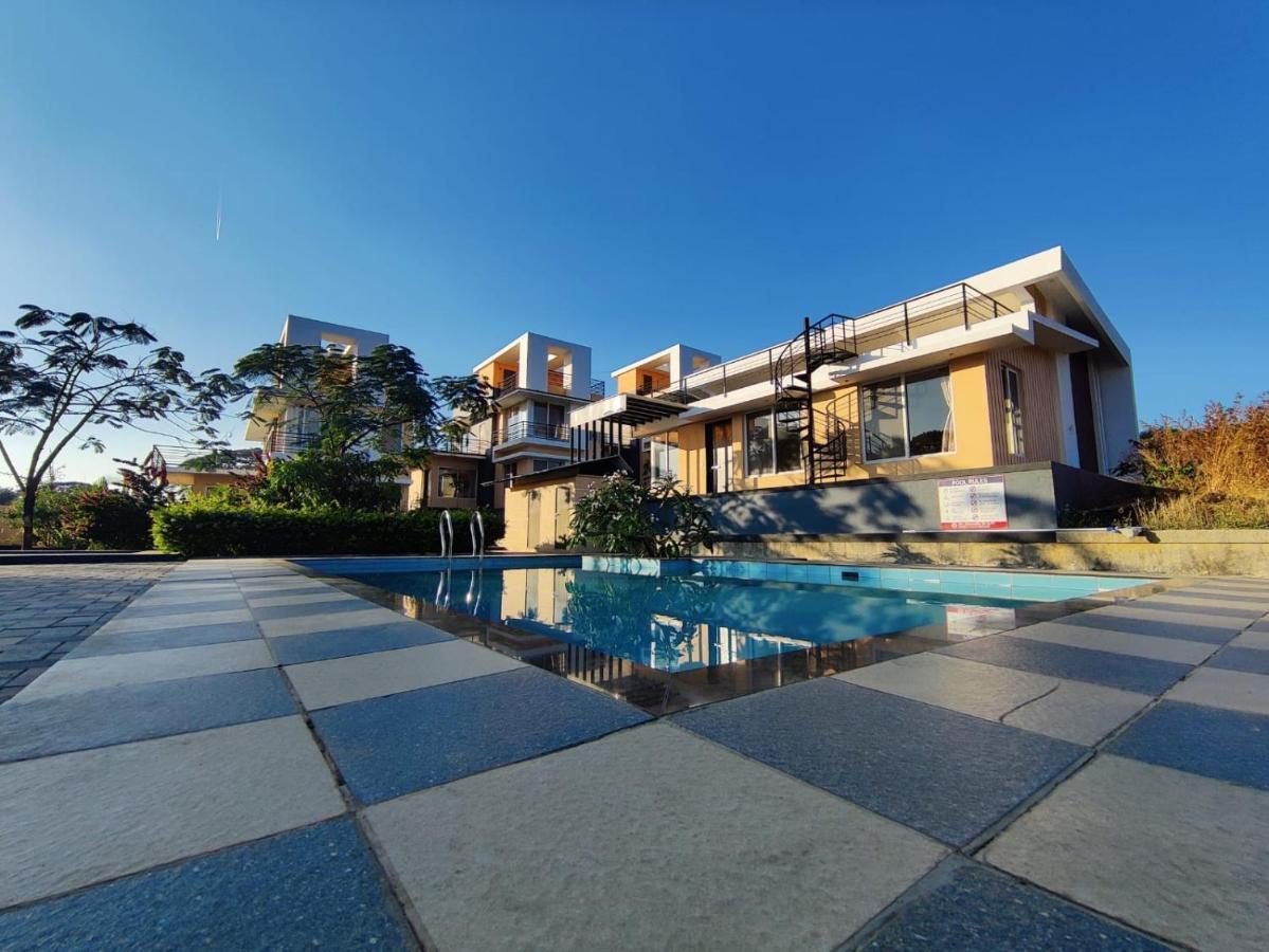 Royal Meadows Igatpuri 2Bhk Poolside Villa Экстерьер фото