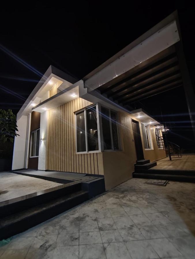 Royal Meadows Igatpuri 2Bhk Poolside Villa Экстерьер фото